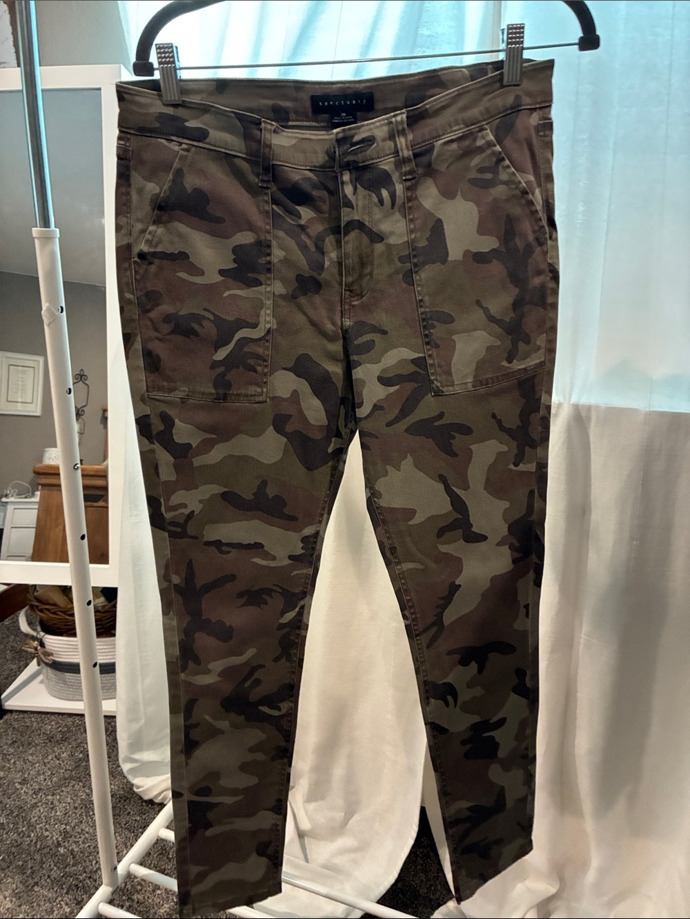 Sanctuary Olive Camo Cargo Pants